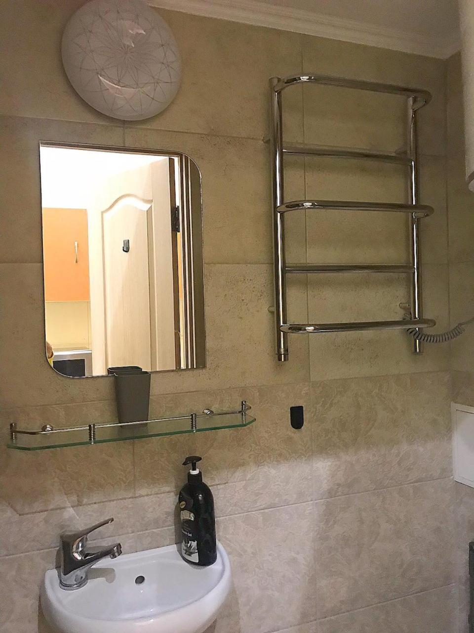 Apartament At Park 利沃夫 外观 照片