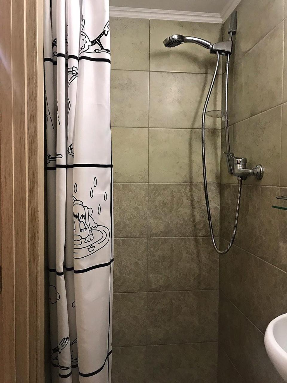 Apartament At Park 利沃夫 外观 照片